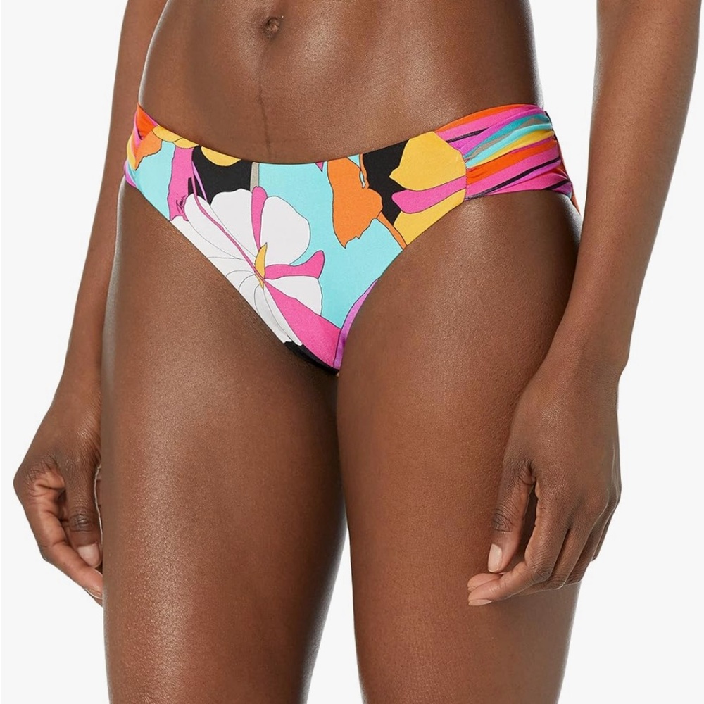 NWT Trina Turk Gemini Shirred Sides Swim Bottom in Size 6